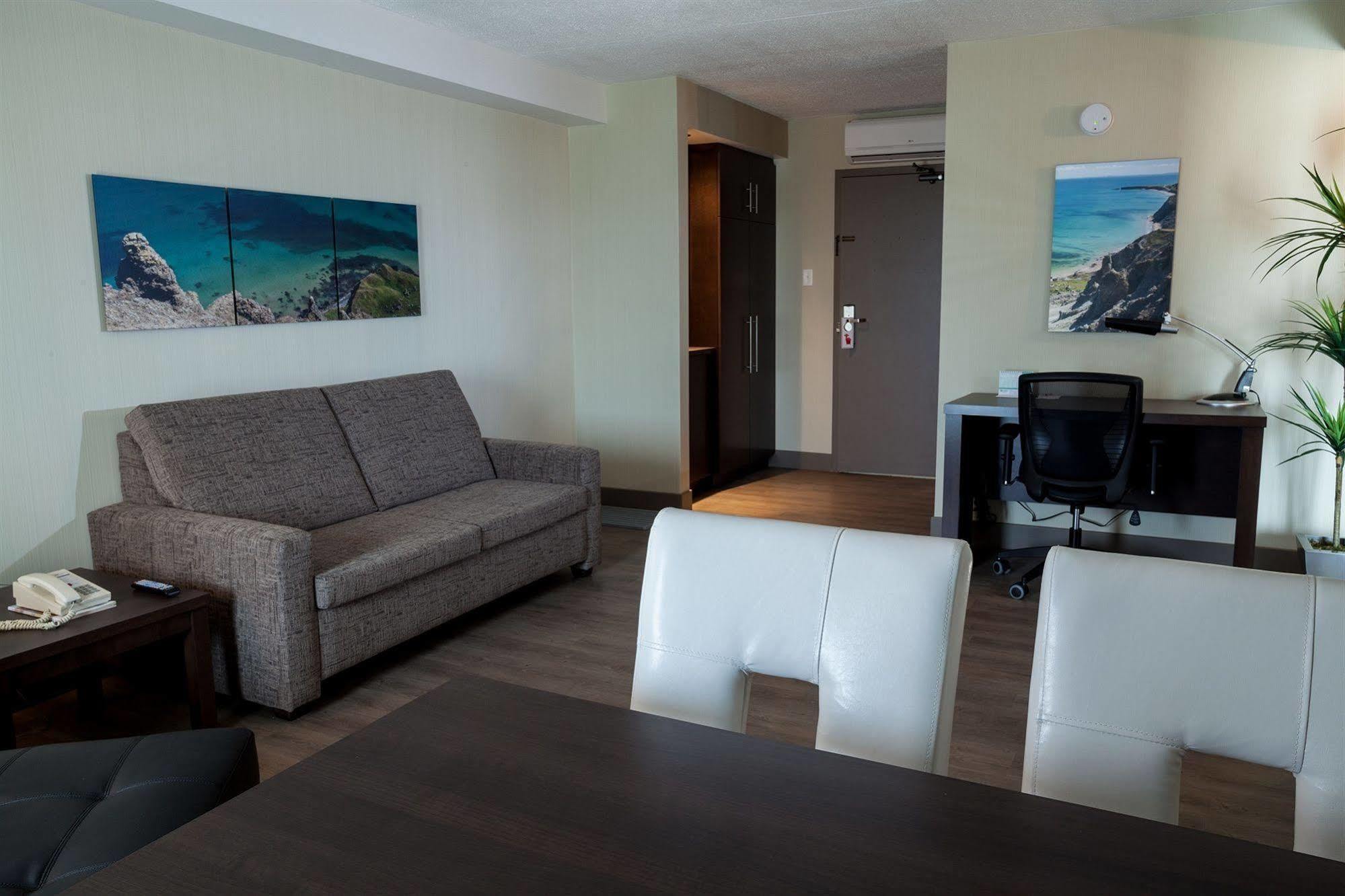 Auberge Madeli Cap-aux-Meules Bagian luar foto